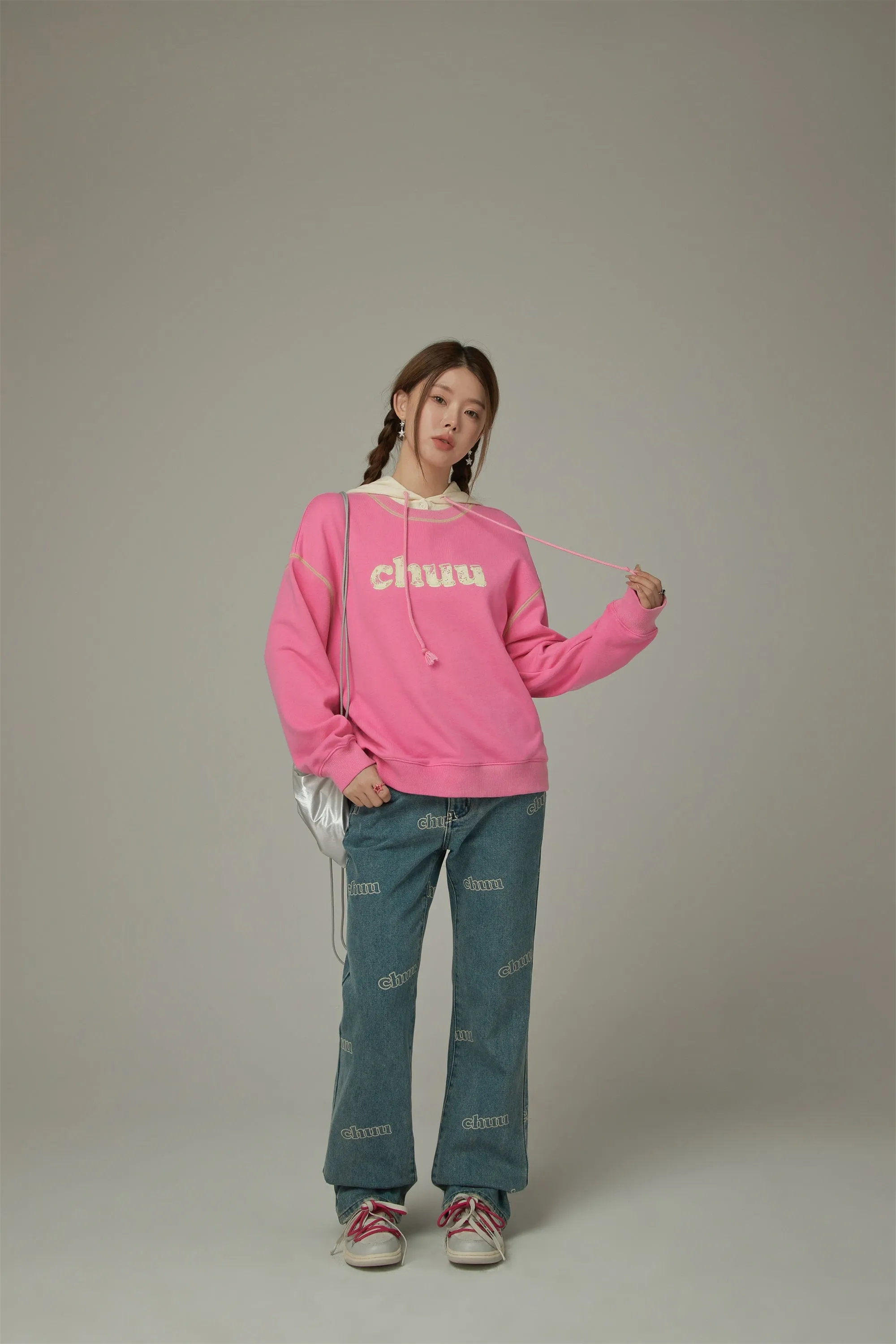 Color Logo Stitch Loose Fit Sweatshirt