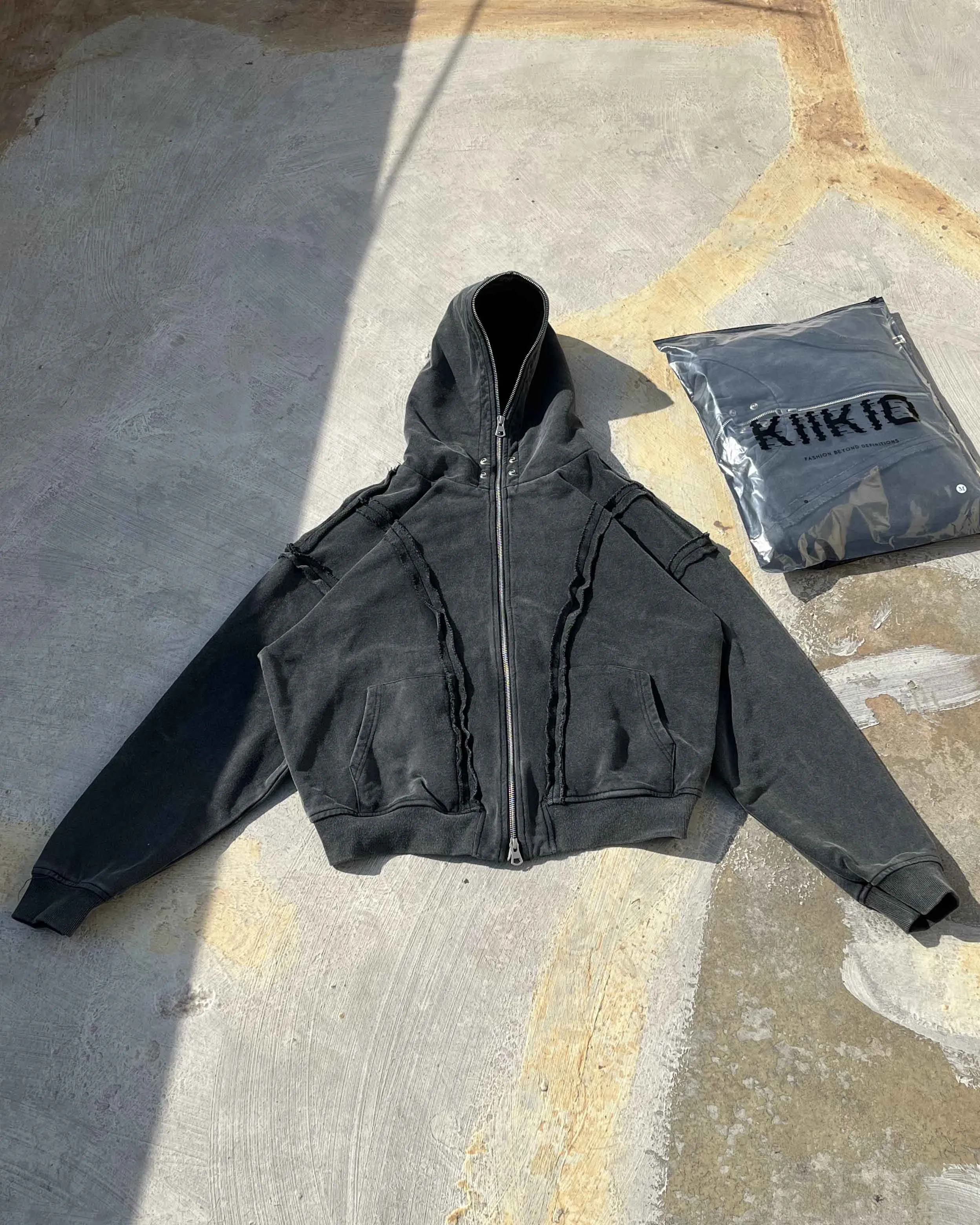 KIIKIO Wasteland Loose Zip Hoodie