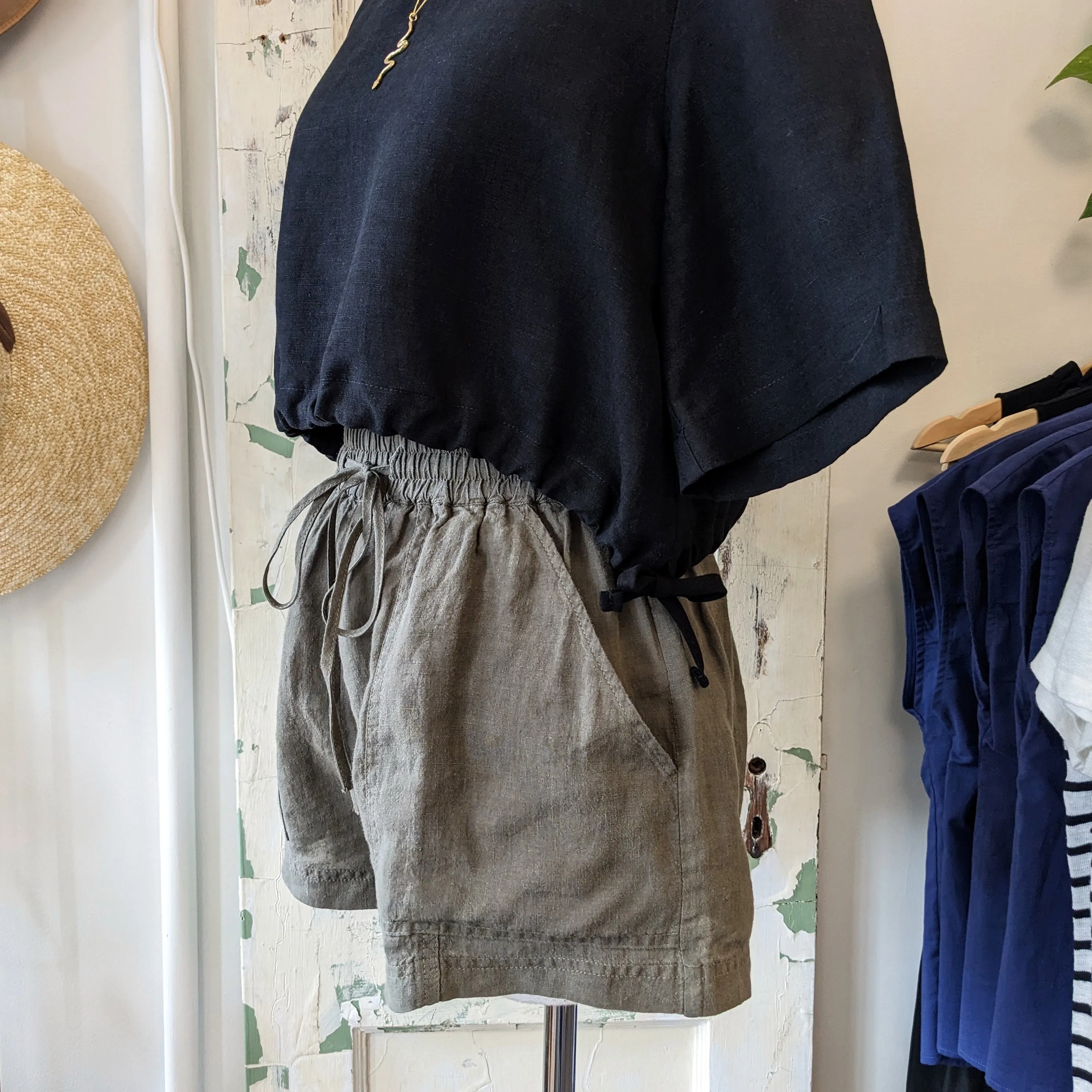 Naïf // Gaby Shorts Olive